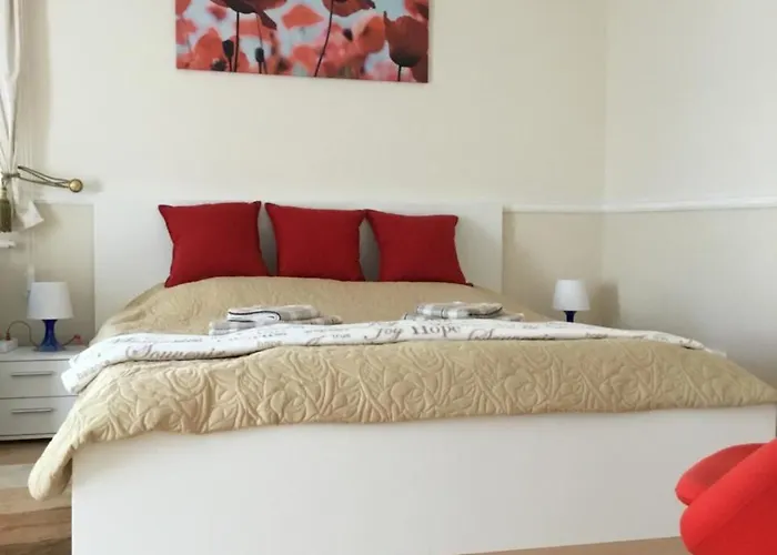 3 Bedroom Private Floor In Luxury Mansion