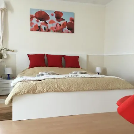 3 Bedroom Private Floor In Luxury Mansion