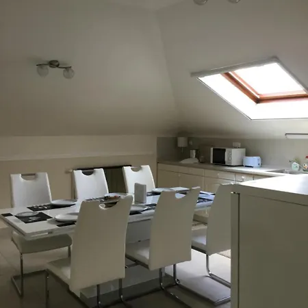 3 Bedroom Private Floor In Luxury Mansion